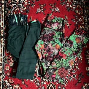 Bundle of 2x Lululemon Athletica leggings